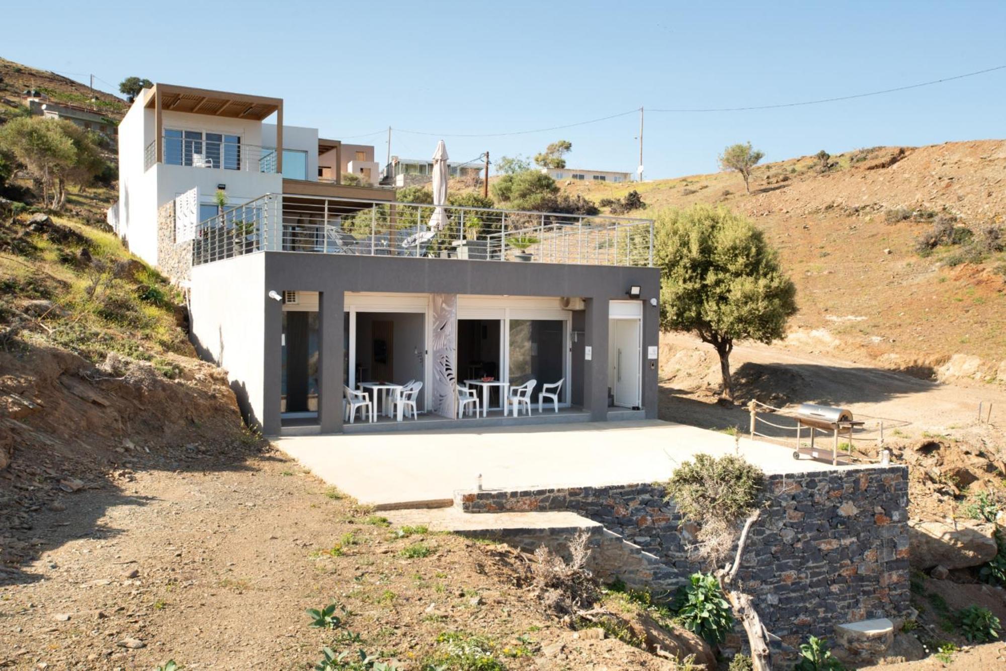 Beachfront Studio Kyma West ~ Crete'S Hidden Gem Kali Limenes Exterior photo