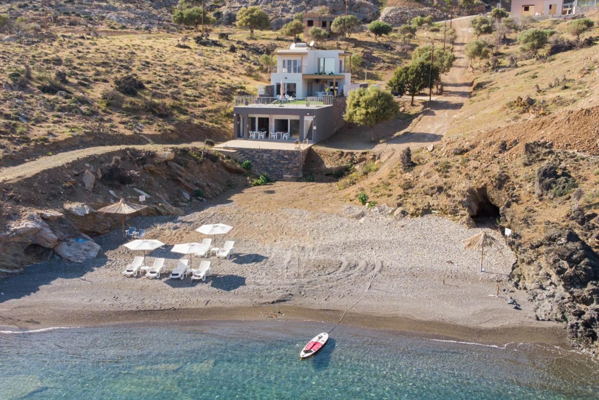 Beachfront Studio Kyma West ~ Crete'S Hidden Gem Kali Limenes Exterior photo